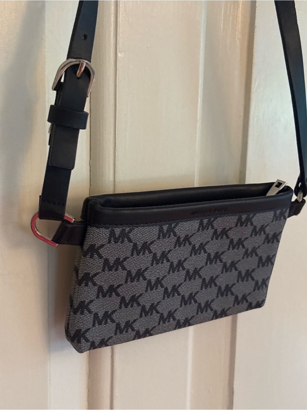 Michael Kors MK Signature Logo Belt Bag / Fanny Pack NWOT
